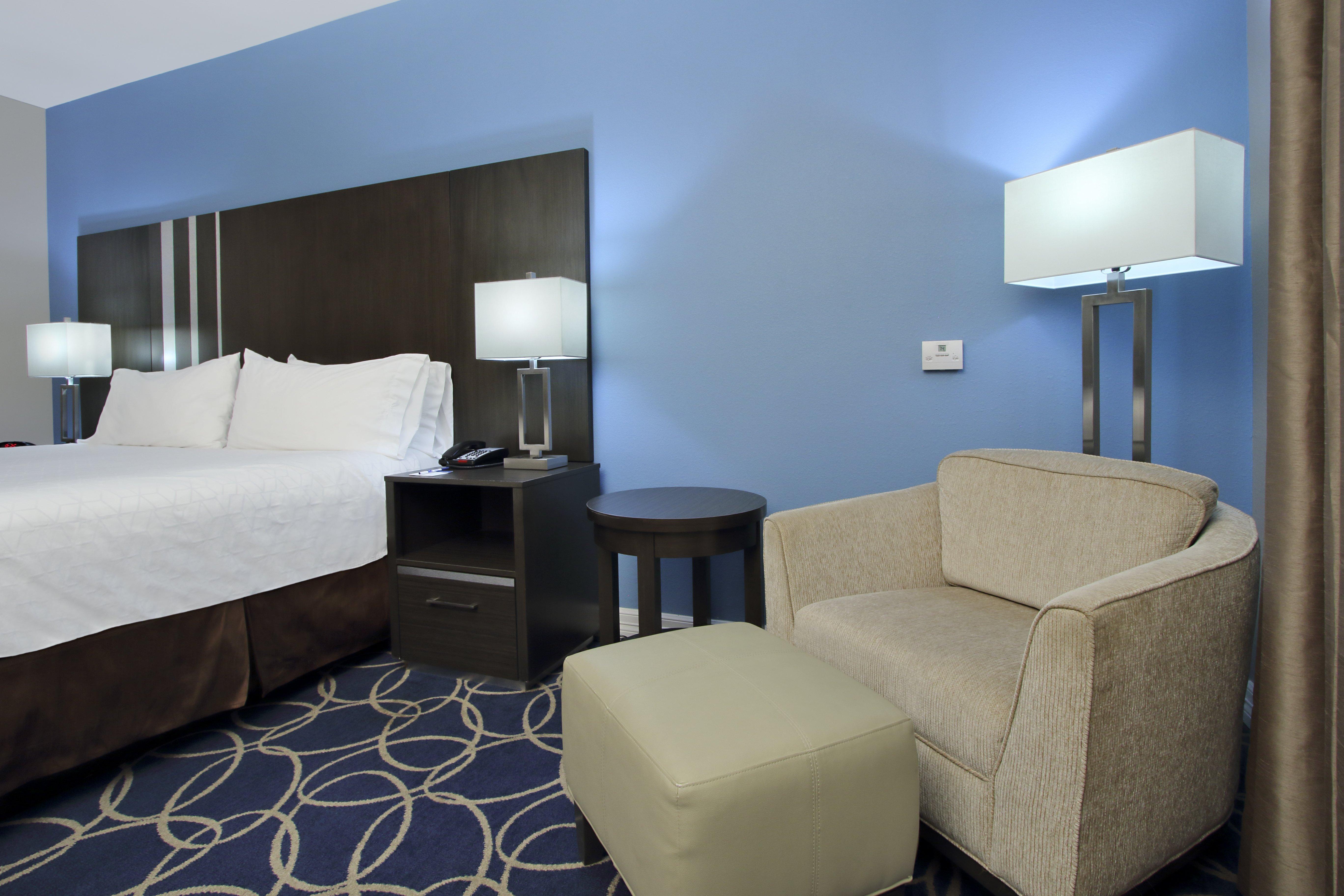 Holiday Inn Express And Suites Houston North - Iah Area, An Ihg Hotel Экстерьер фото